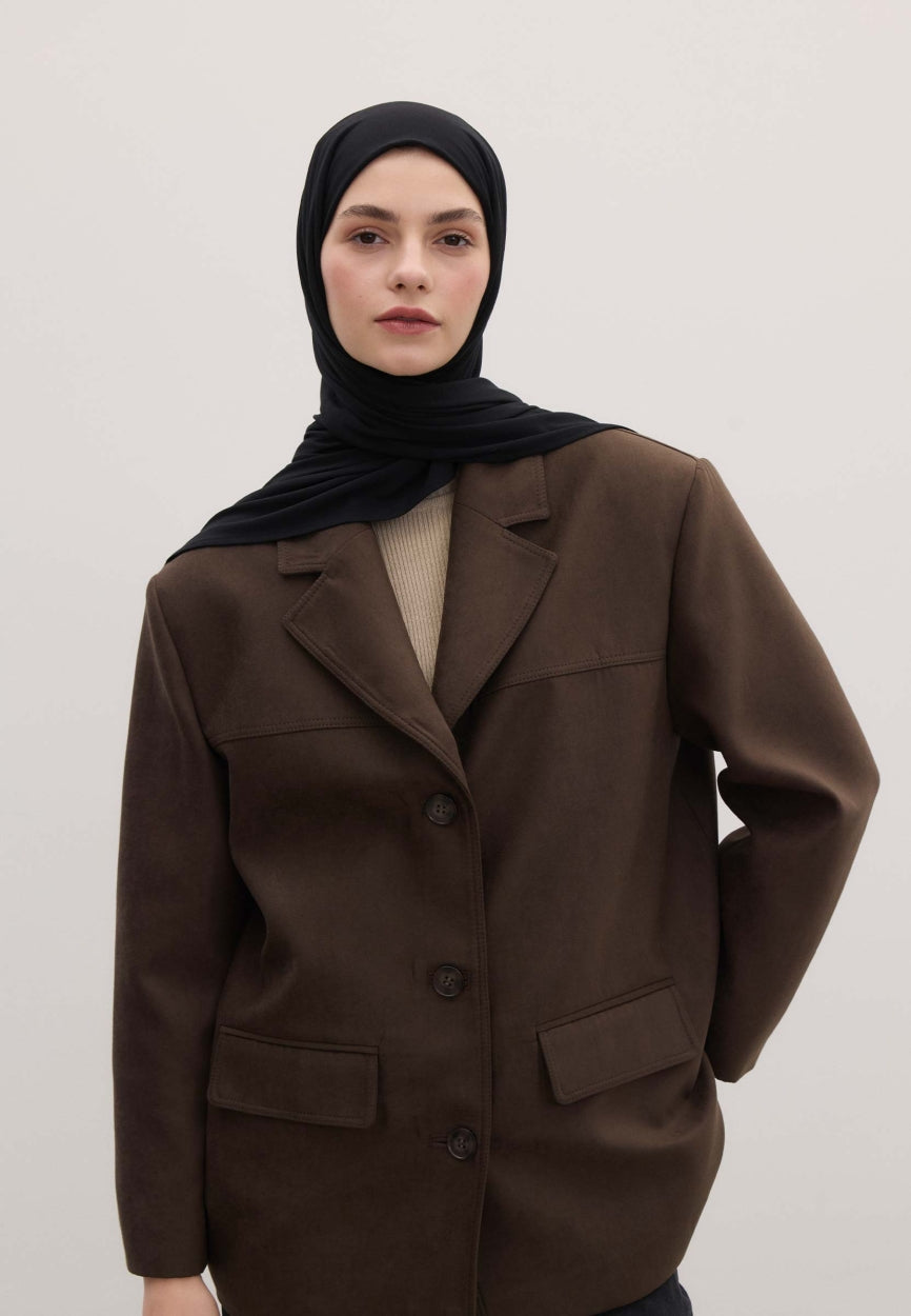 Qivola Bamboo Jersey Scarf in Black, back view