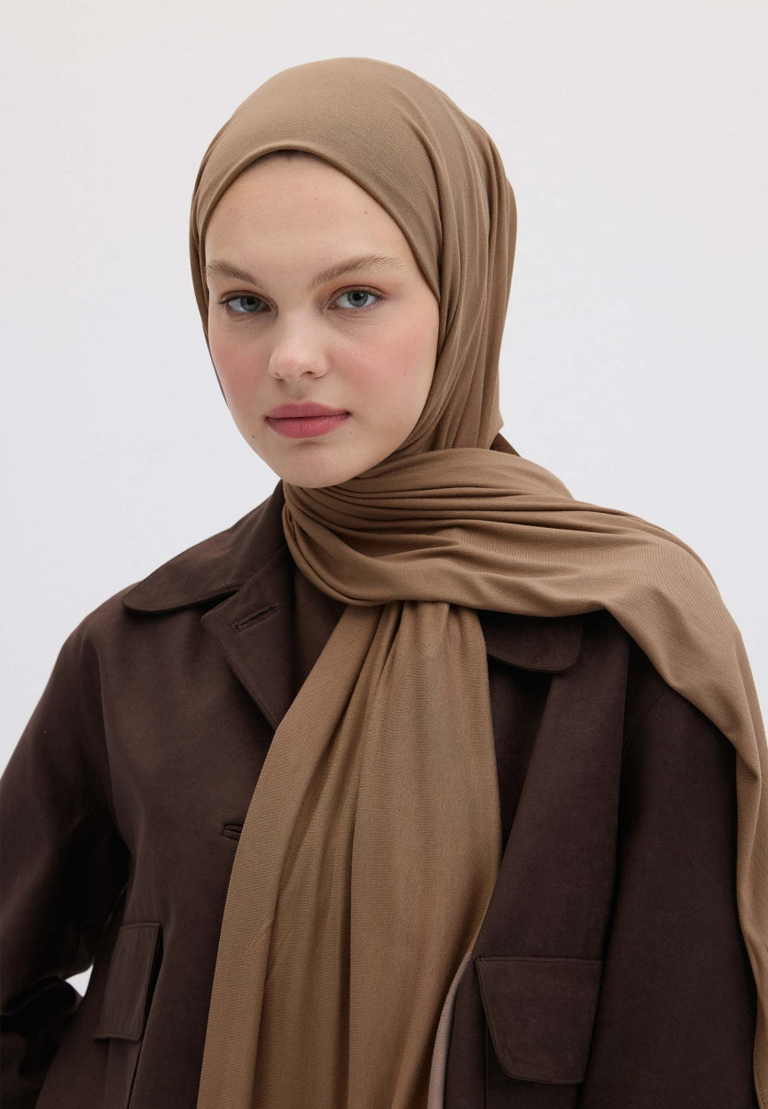Qivola Bamboo Jersey Scarf in Brown Coffee, side view (variant 3)
