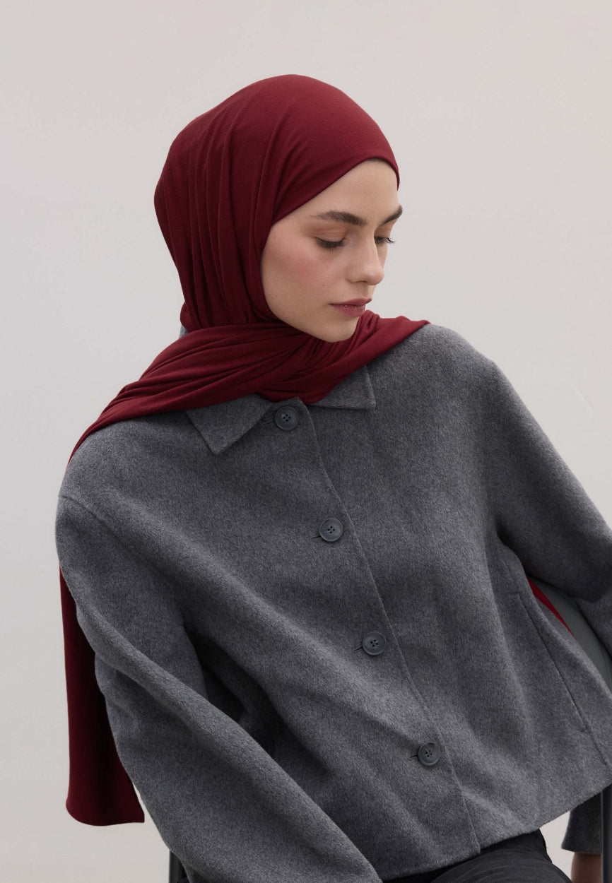 Qivola Bamboo Jersey Scarf in Burgundy, detail view (variant 1)