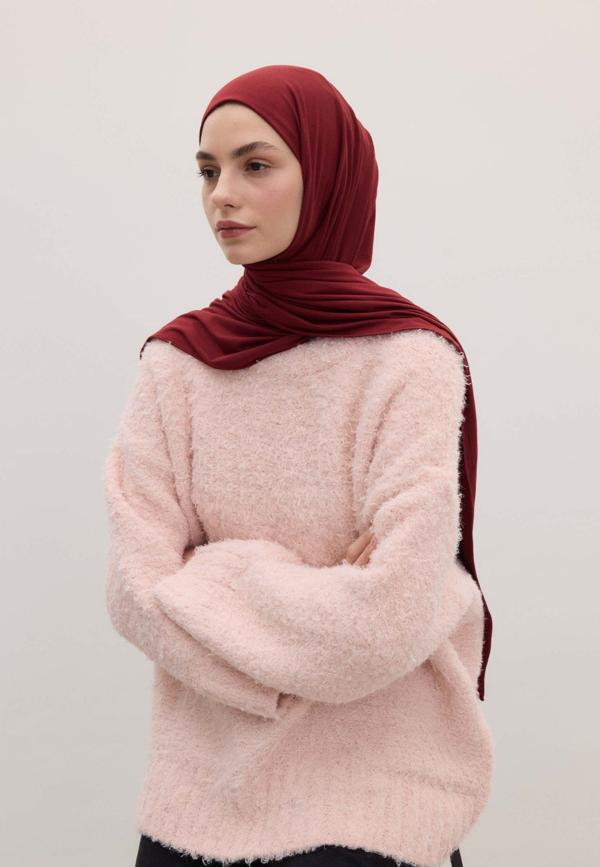 Qivola Bamboo Jersey Scarf in Burgundy, side view (variant 2)