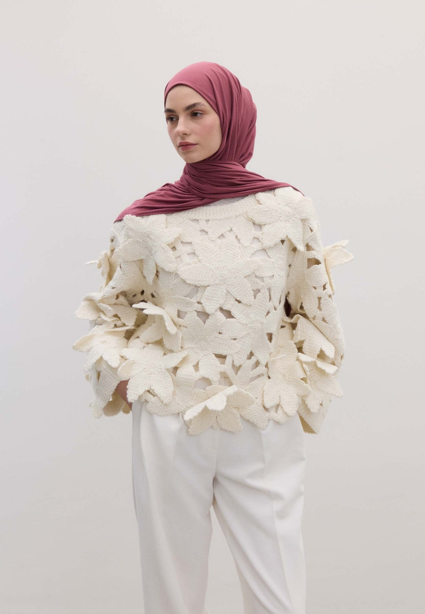 Qivola Bamboo Jersey Scarf in Dried Rose, back view