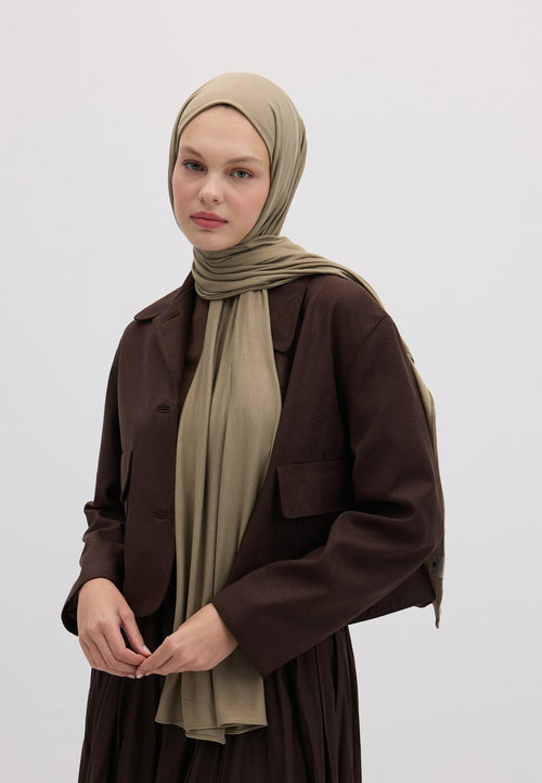 Qivola Bamboo Jersey Scarf in Green, front view
