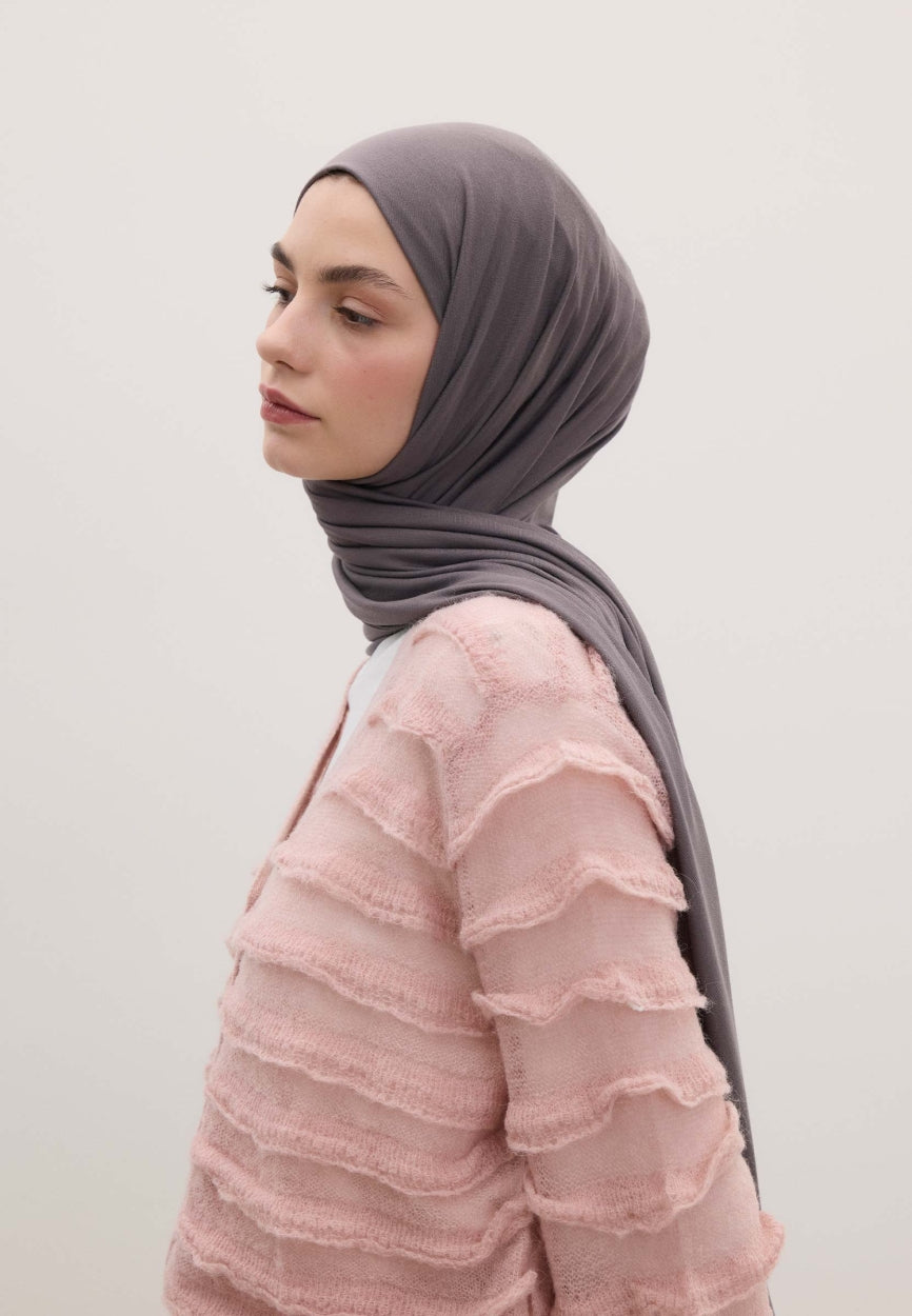 Qivola Bamboo Jersey Scarf in Lavender, front view