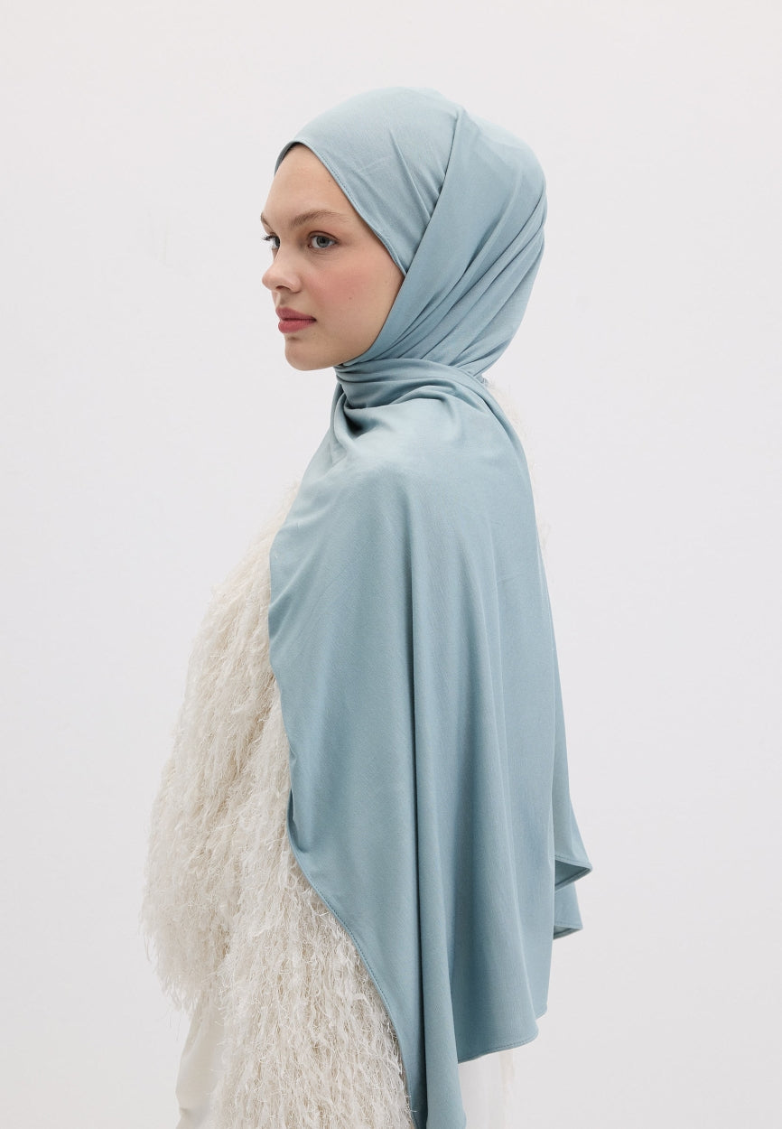 Qivola Bamboo Jersey Scarf in Light Blue, detail view