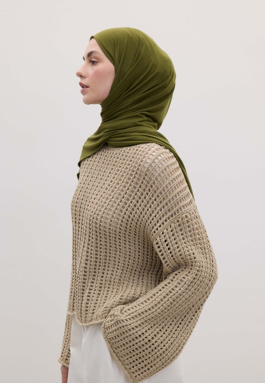 Qivola Bamboo Jersey Scarf in Moss Green, side view