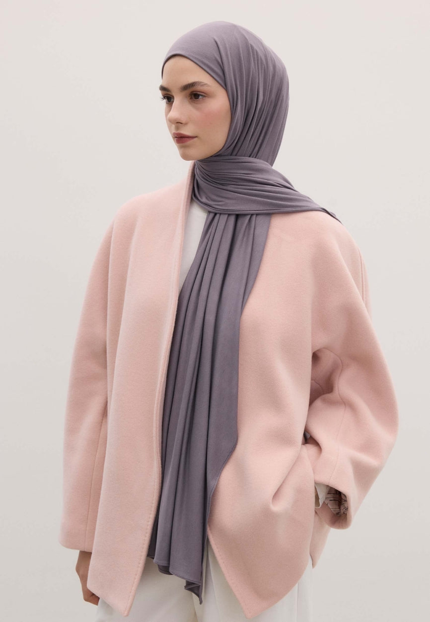 Qivola Bamboo Jersey Scarf in Orchid, back view