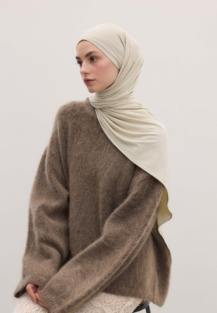 Qivola Bamboo Jersey Scarf in Pale Green, front view