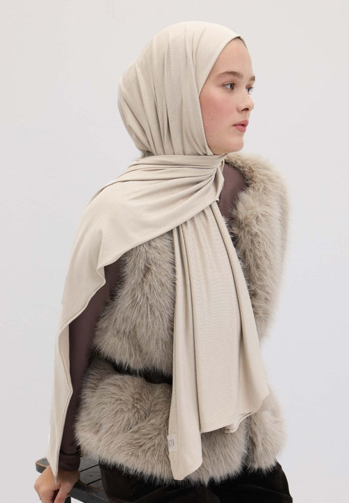 Qivola Bamboo Jersey Scarf in Pearl, front view