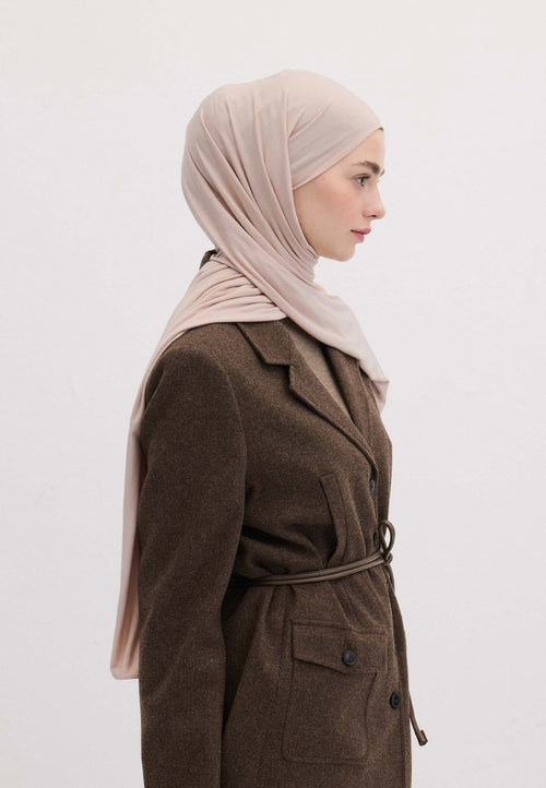 Qivola Bamboo Jersey Scarf in Powder Pink, side view