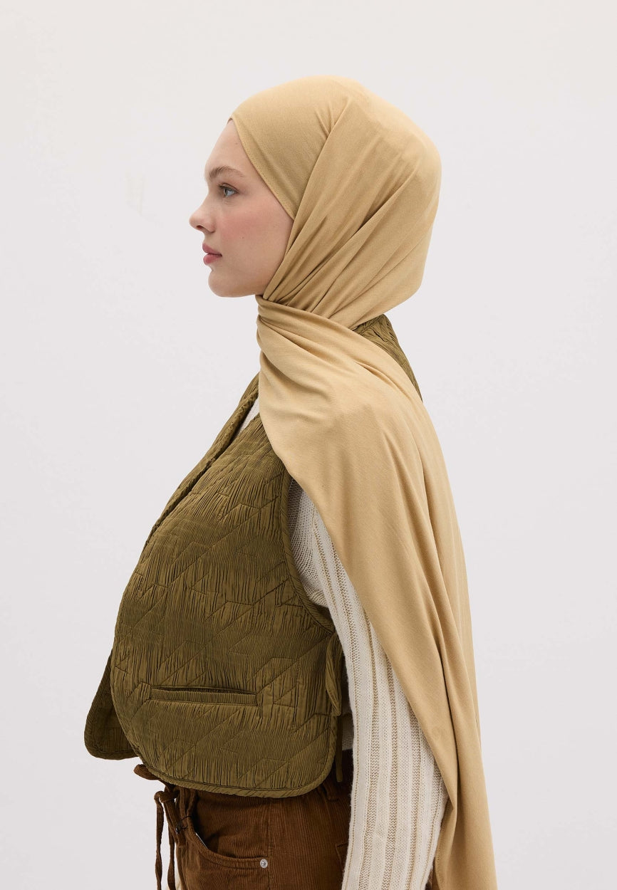 Qivola Bamboo Jersey Scarf in Sahara, back view