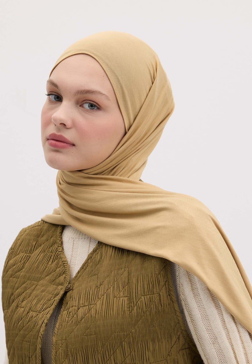 Qivola Bamboo Jersey Scarf in Sahara, side view