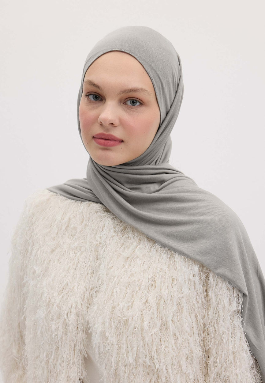 Qivola Bamboo Jersey Scarf in Smoke Gray, detail view