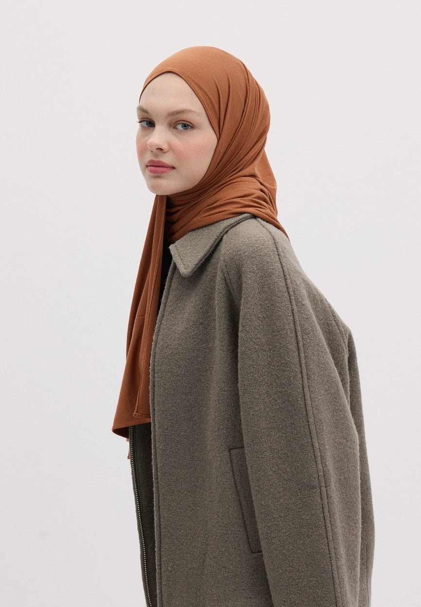 Qivola Bamboo Jersey Scarf in Tile, detail view