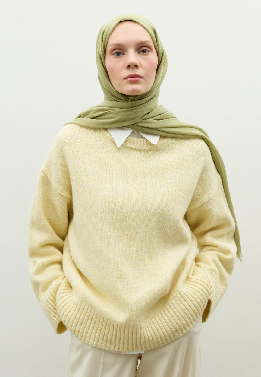 Sage Cashmere Textured Scarf Cagla side angle showing elegant silhouette