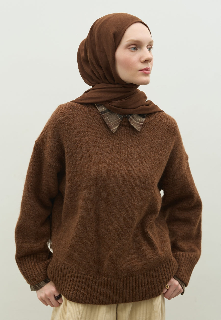 Back view of Chocolate Cashmere Textured Scarf displaying full coverage design