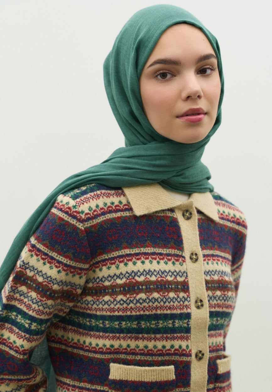 Back view of Green Cashmere Textured Scarf Pine displaying full coverage design