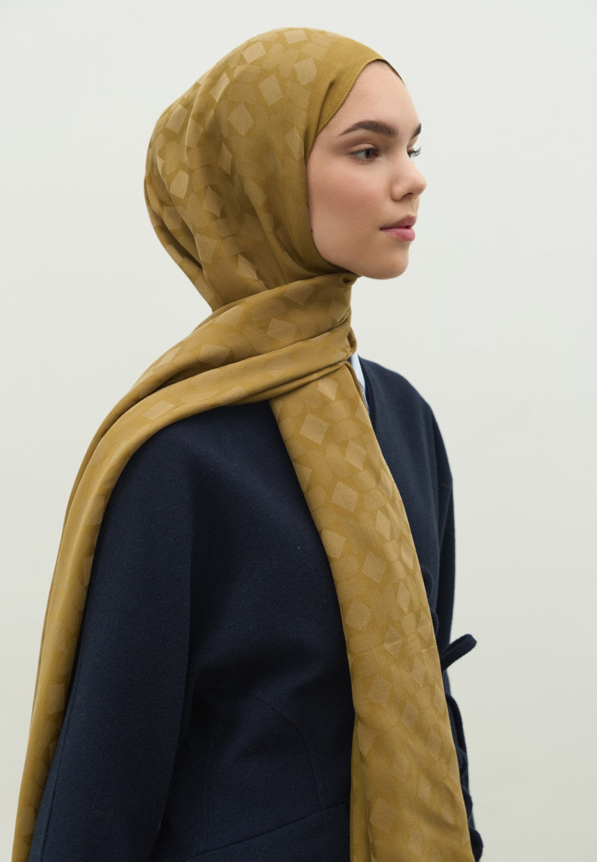 Sahara Oslo Cotton Jacquard Flush Hijab Sahra side angle showing elegant silhouette