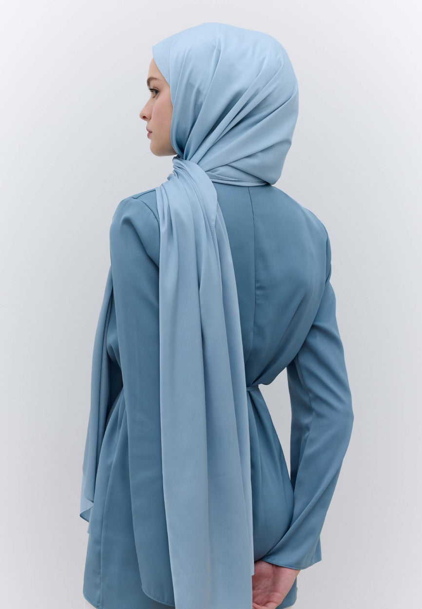 Qivola Premium Chiffon Scarf in Blue, detail view (variant 1)