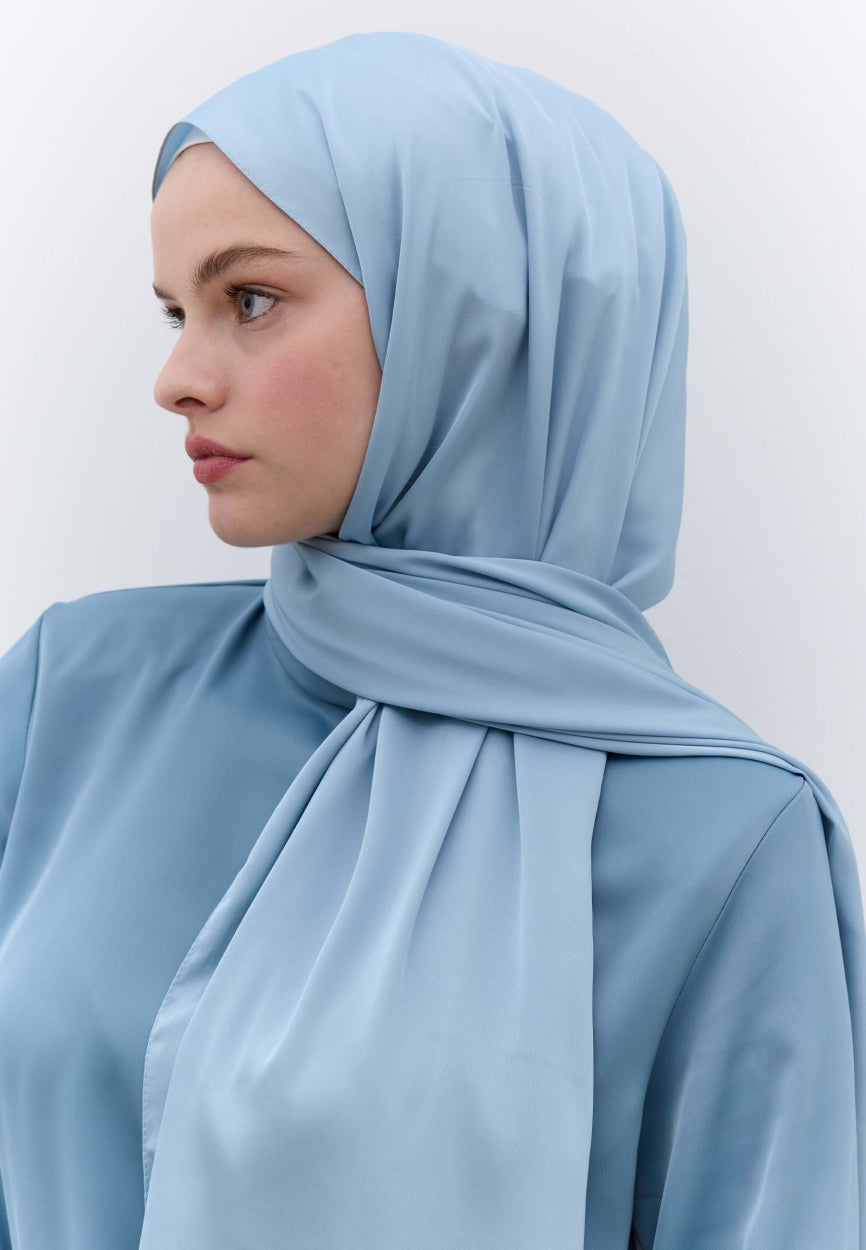 Qivola Premium Chiffon Scarf in Blue, side view (variant 1)