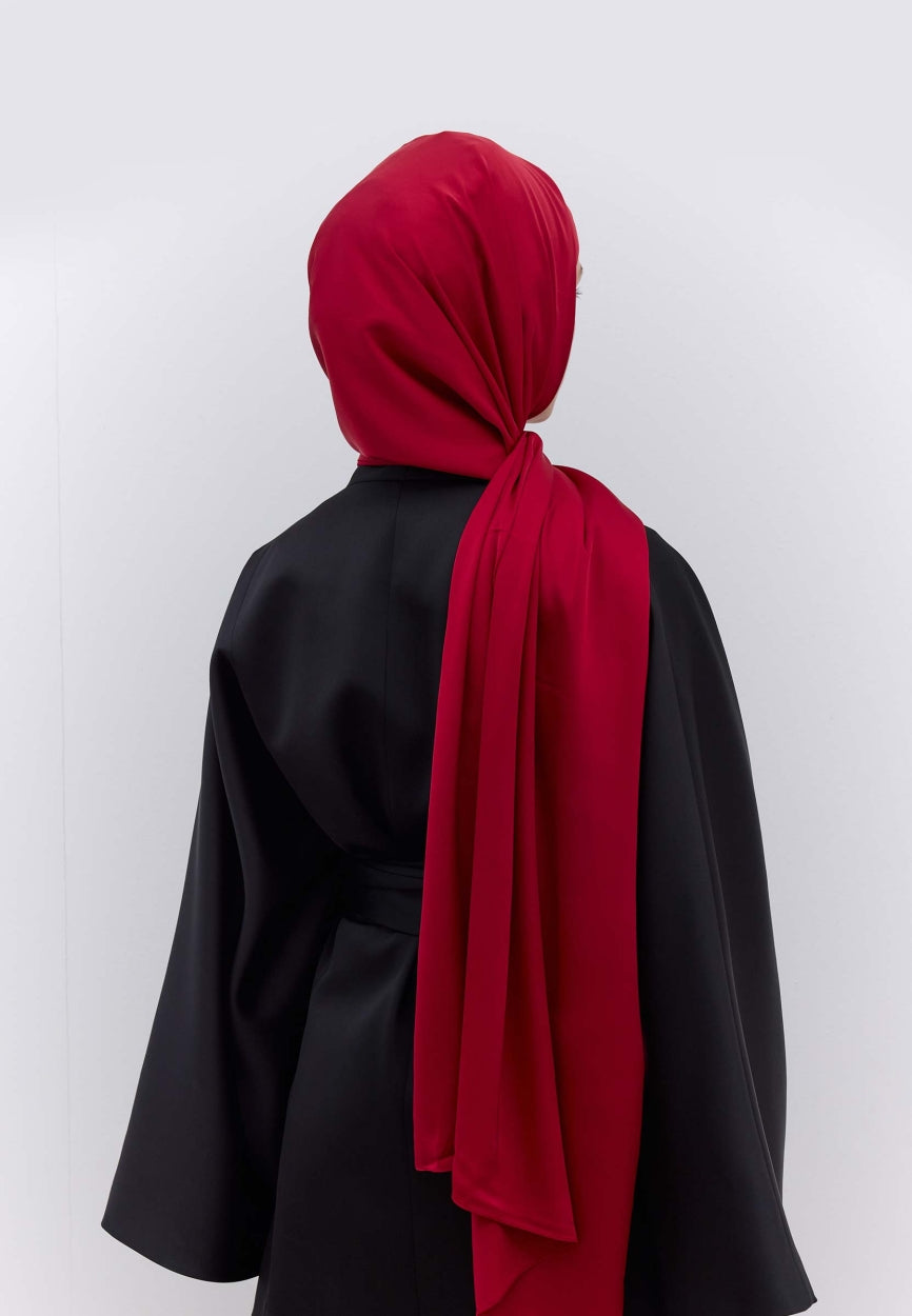 Qivola Premium Chiffon Scarf in Burgundy, detail view