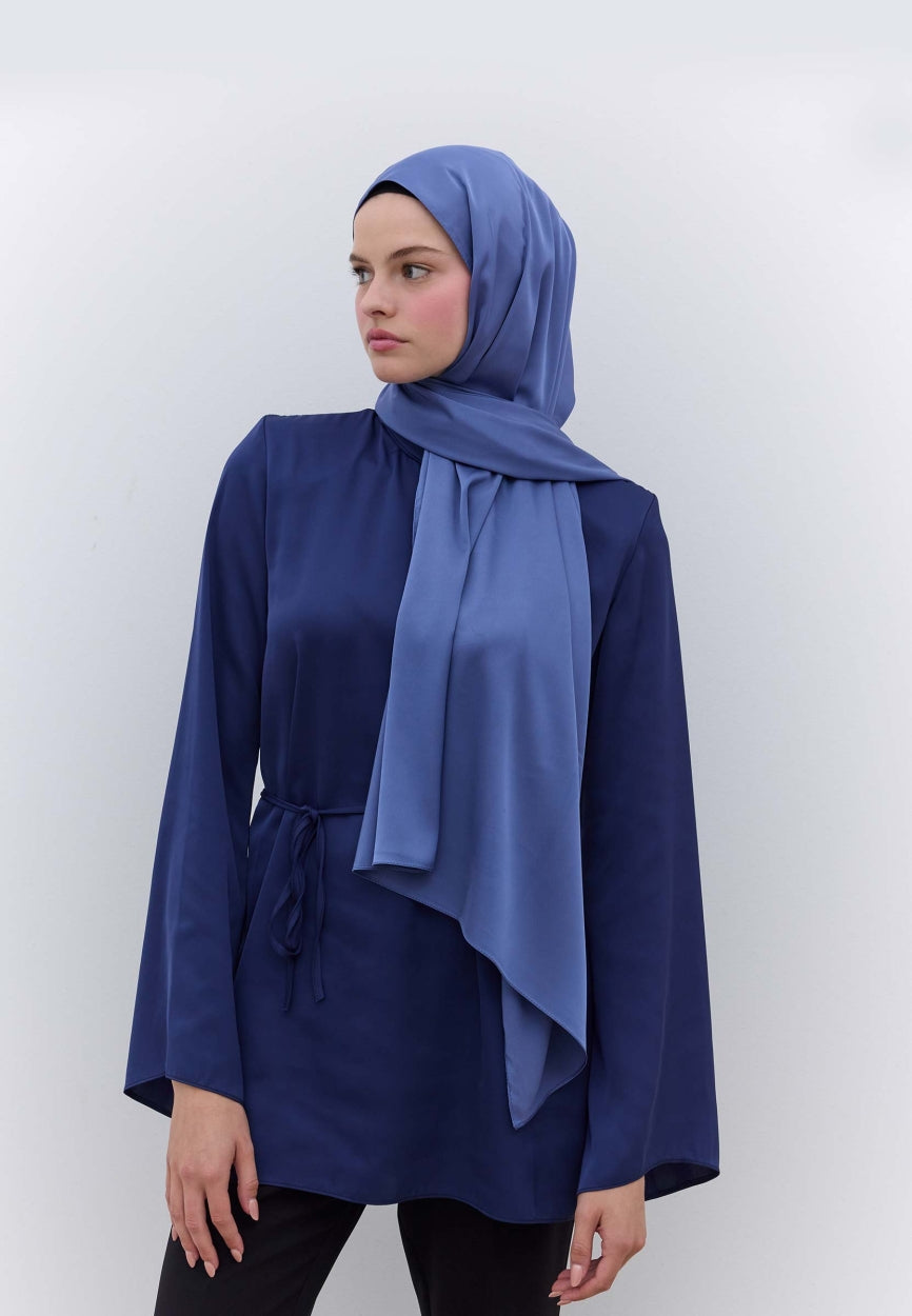 Qivola Premium Chiffon Scarf in Indigo, side view