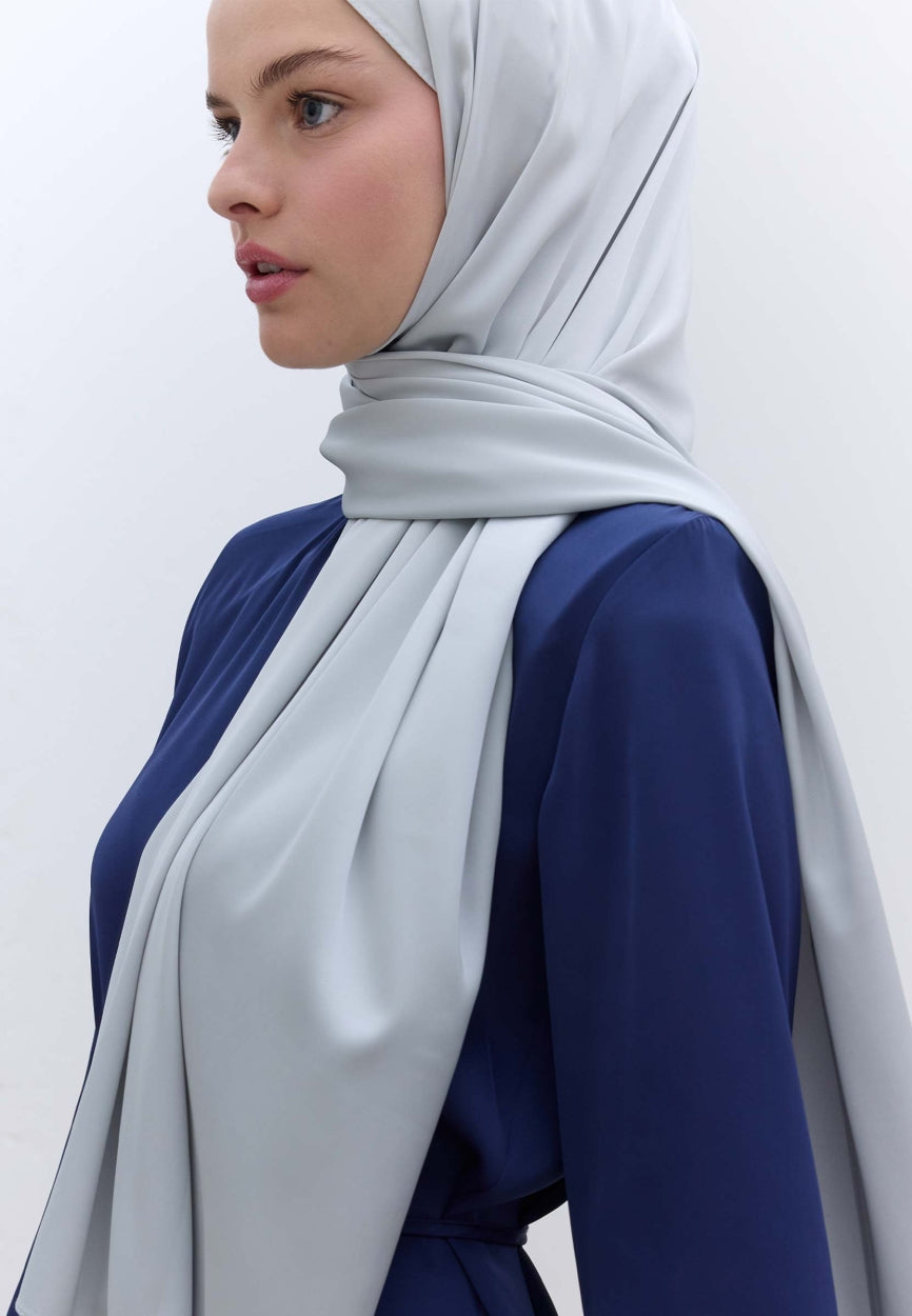 Qivola Premium Chiffon Scarf in Silver, side view