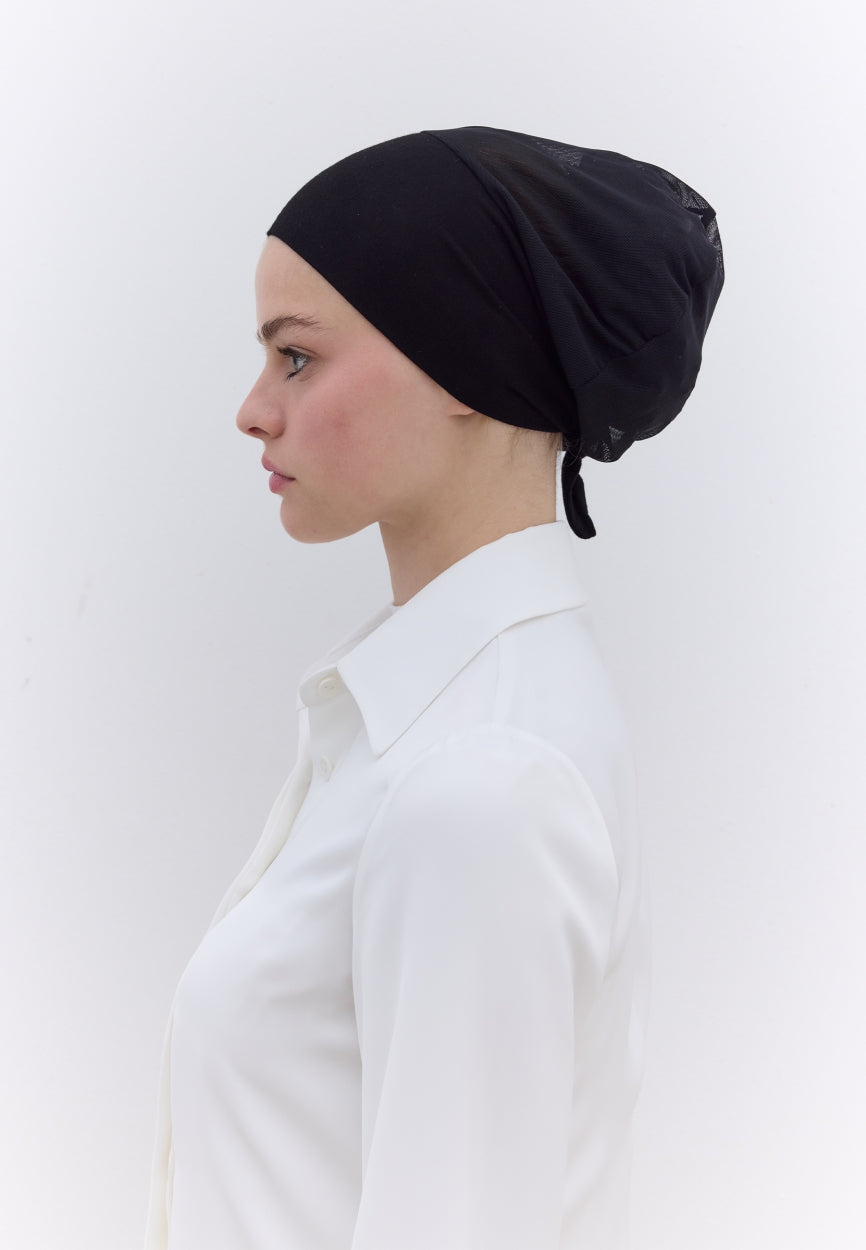 Black Seamless Mesh Plain Bonnet side angle showing elegant silhouette