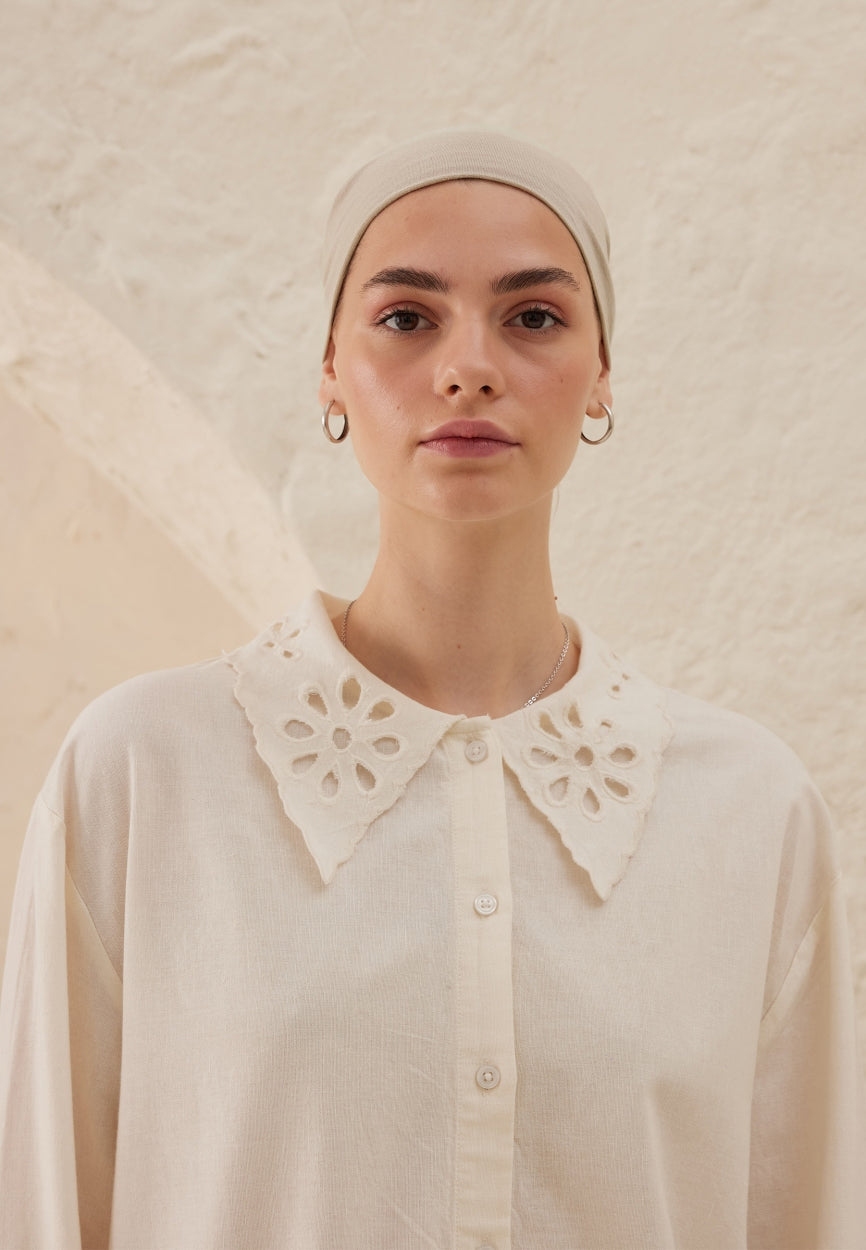 Stone Silicone Non-Slip Bonnet side angle showing elegant silhouette