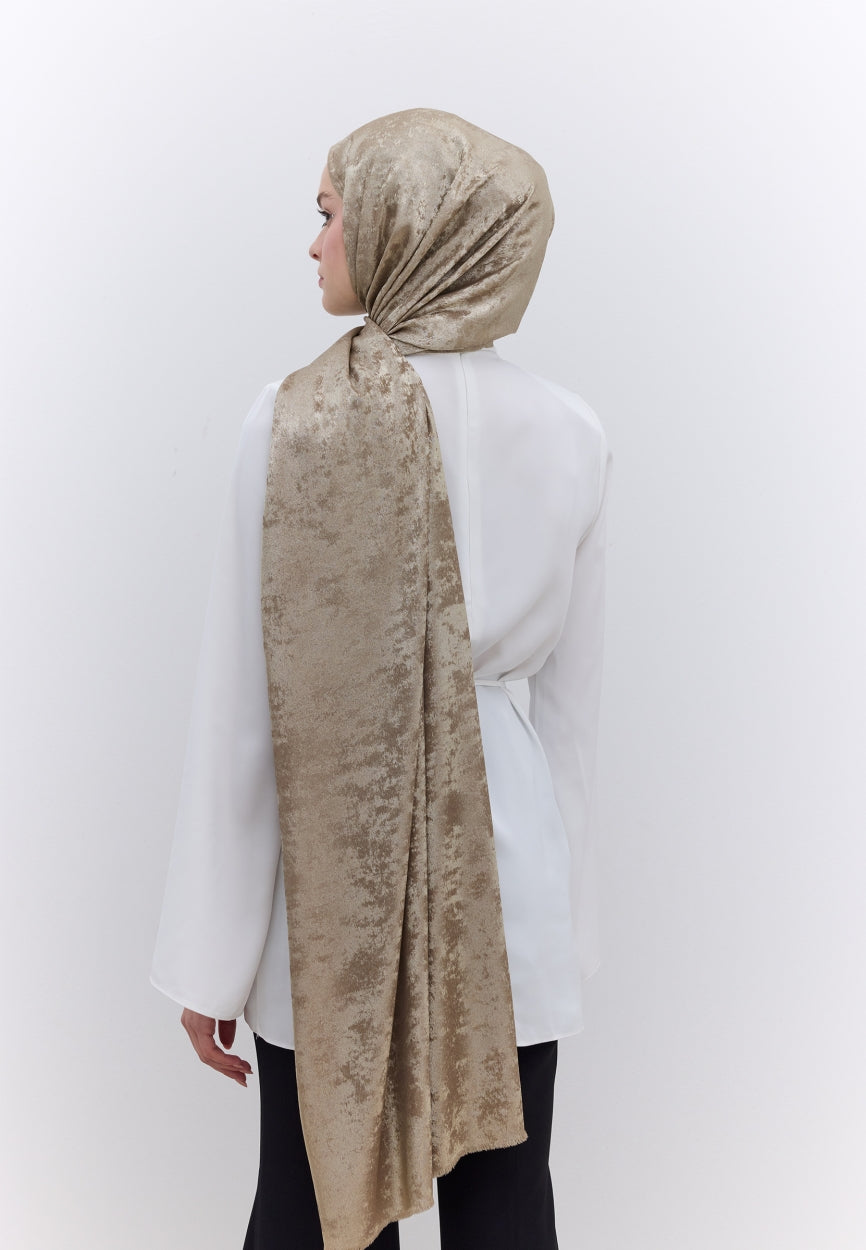 Qivola Silky Shimmery Scarf in Gold, detail view