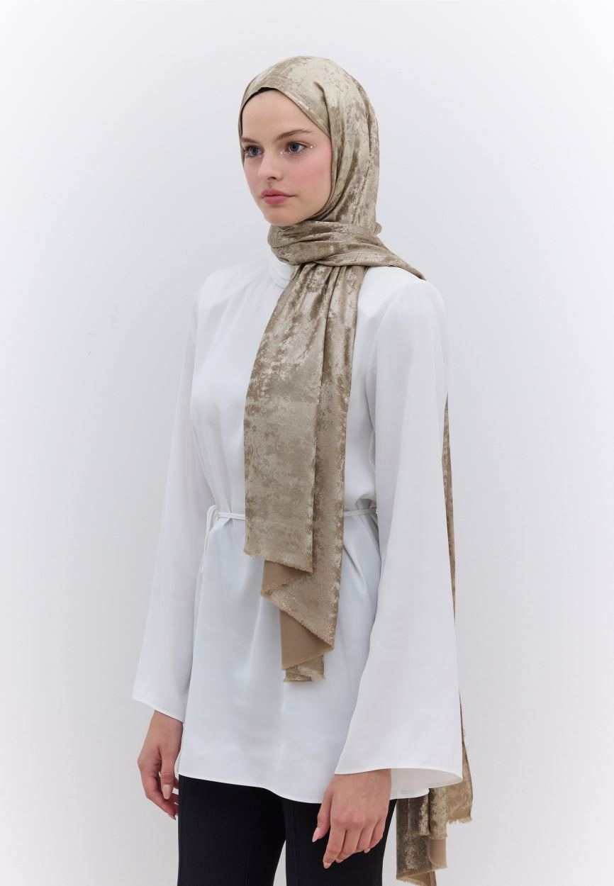 Qivola Silky Shimmery Scarf in Gold, front view