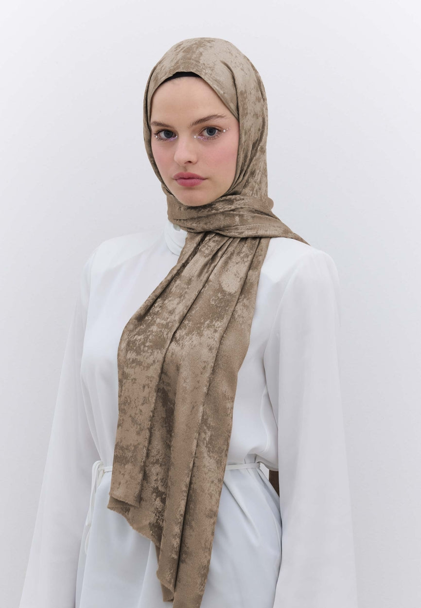 Qivola Silky Shimmery Scarf in Mink, front view