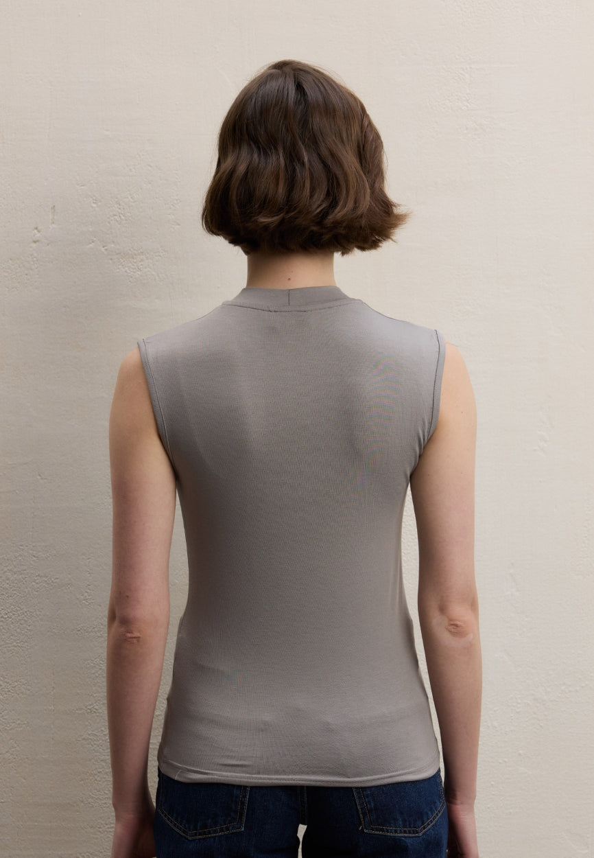 Qivola Sleeveless Bamboo Body Undershirt in Smoke Gray, back view